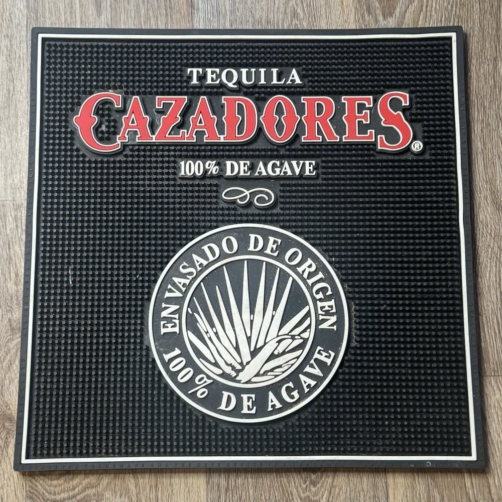 CAZADORES TEQUILA 100% DE AGAVE BAR DRINK MAT 17